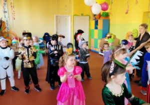 bal karnawałowy