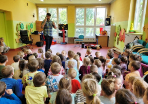 zapoznanie z instrumentami perkusyjnymi