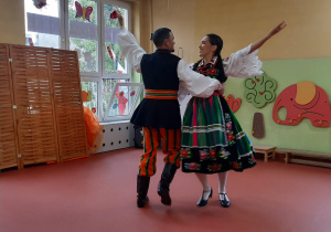 Kolejny taniec narodowy