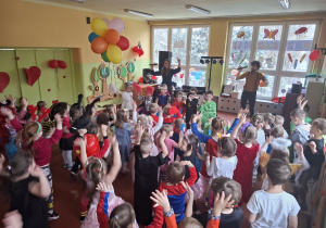 Taniec i śpiew