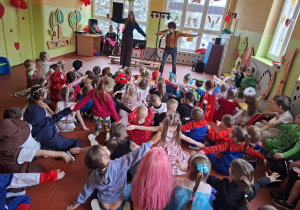 Dzieci świetnie się bawią