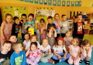 wszyscy razem: "Czekoladaaa"!