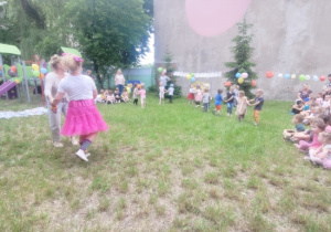 Ciocie nas wspierają