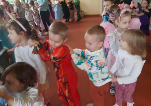 Bal Andrzejkowy - zabawa na całego!