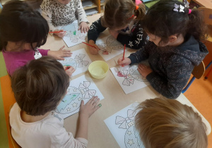 Praca indywidualna przy stolikach