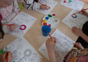 "Pszczółki" zaczynają malować