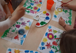 Praca indywidualna przy stolikach